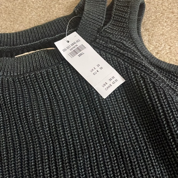 Hollister open shoulder sweater - Picture 2 of 4